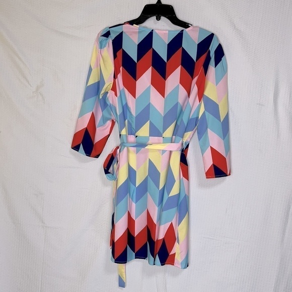 Charlie Charlie Charlotte Bright Geometric Chevron Print Wrap Dress - Size XL - Picture 5 of 11